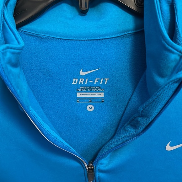 Nike long sleeve dri fit quarter zip up in size medium - Picture 11 of 11